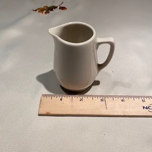 Walker China mini white pitcher